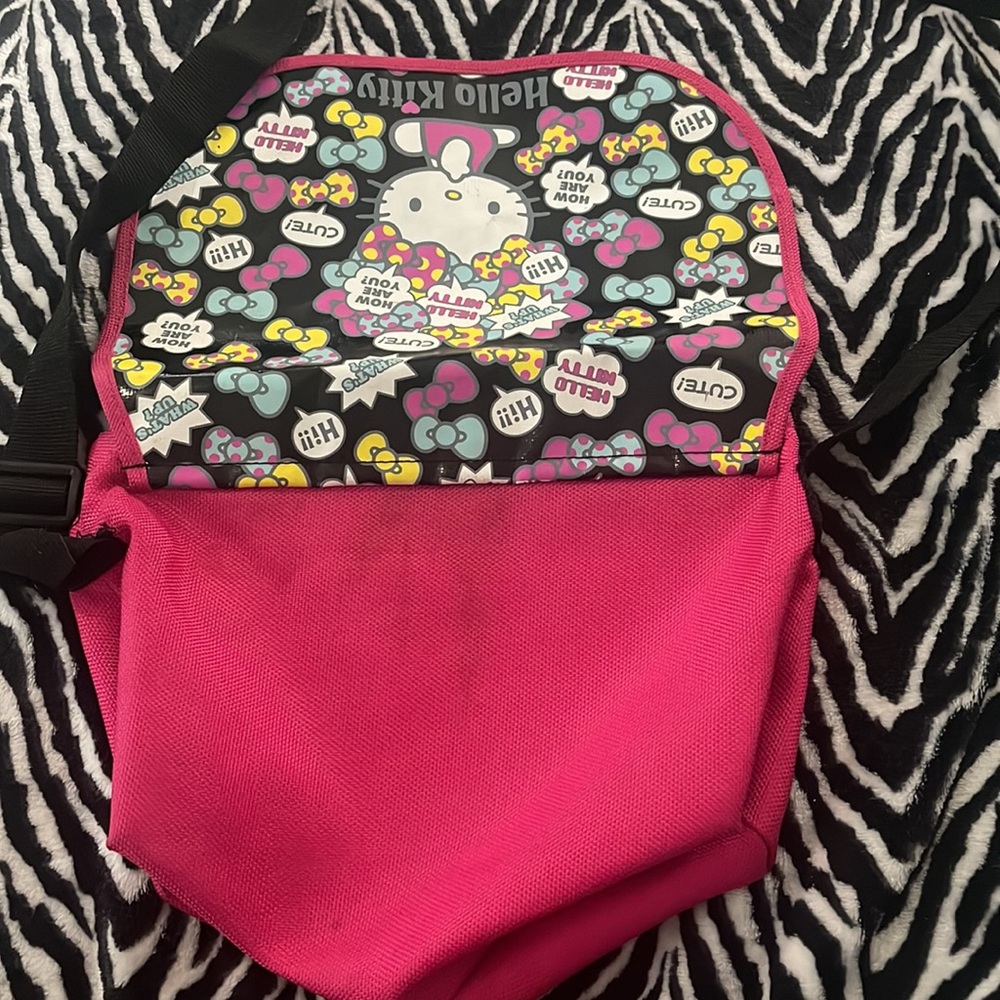 Hello kitty CrossBody - Picture 3 of 4